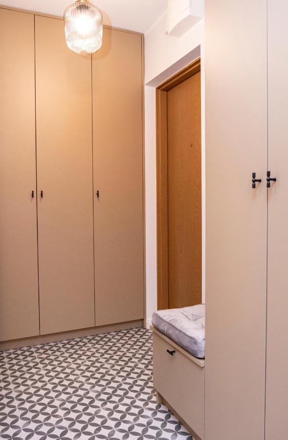 Apartament Przy Metrze Wierzbno Z Nuta Vintage Varşovia Exterior foto